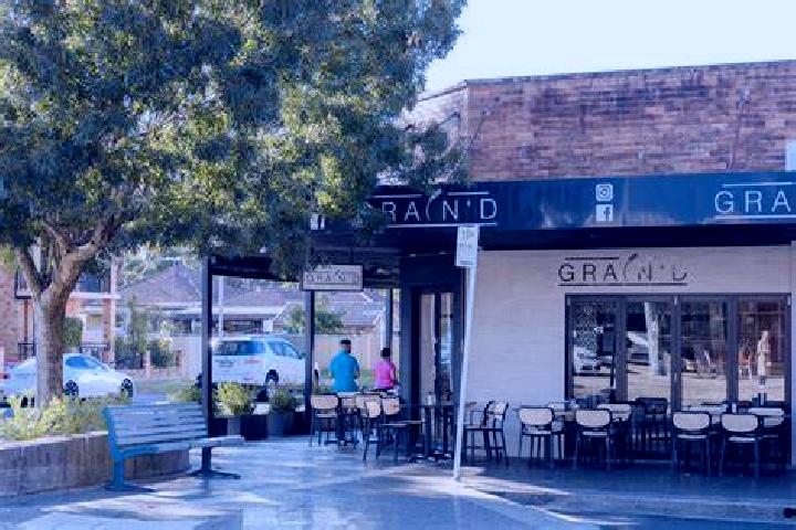 Benz and BMW slot machine